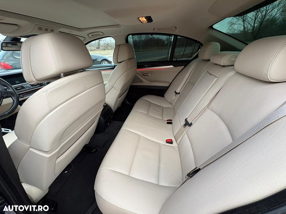 BMW Seria 5 520d Aut. - 17