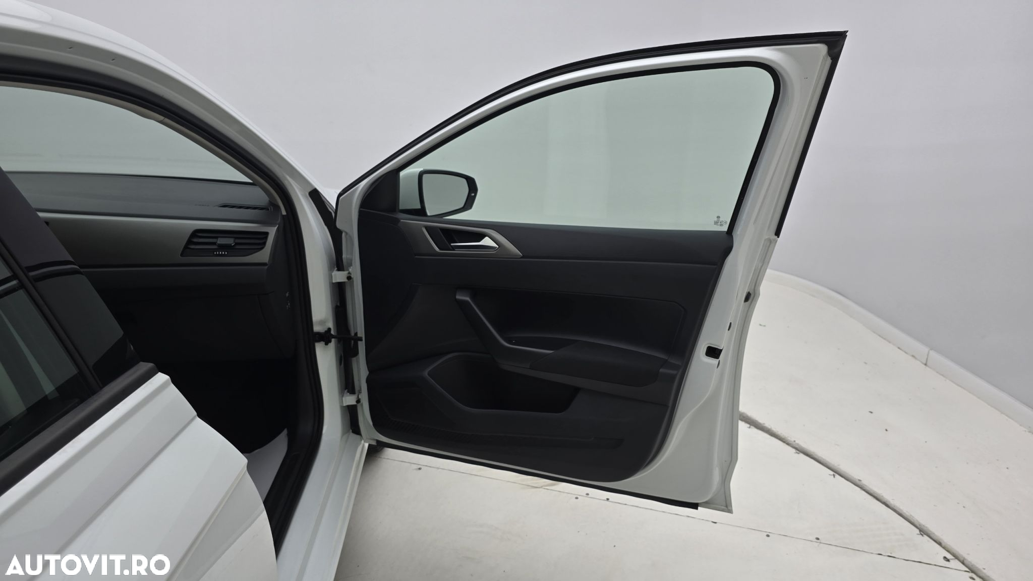 Volkswagen Polo 1.6 TDI Comfortline - 18