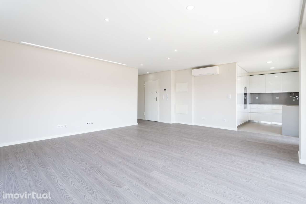 Vende-se T3  novo no Empreendimento Solvillas - Grande imagem: 3/36