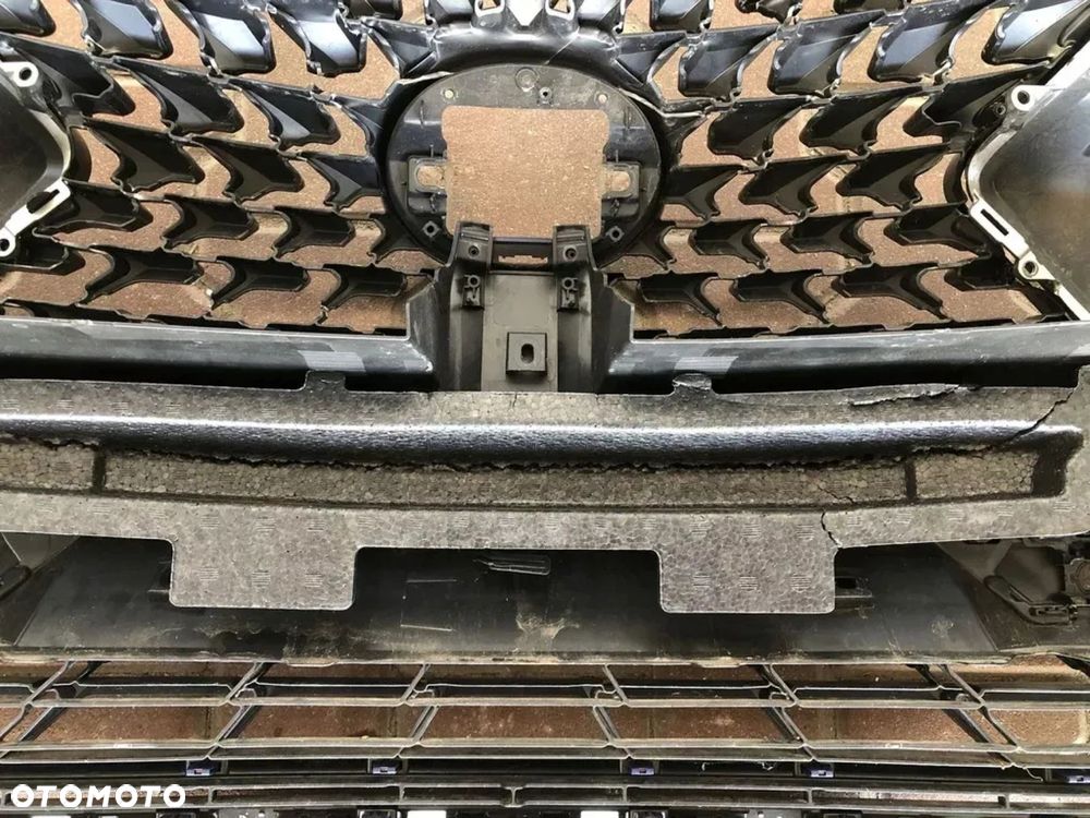 LEXUS UX ZDERZAK PRZÓD GRill chrom absorber kratka - 11