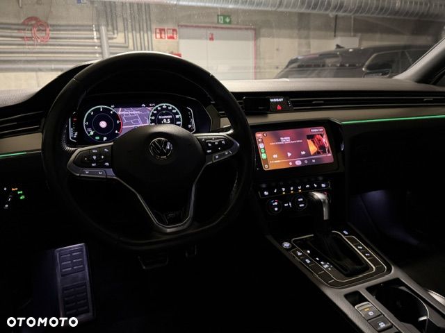 Volkswagen Passat 2.0 TDI Elegance DSG - 12