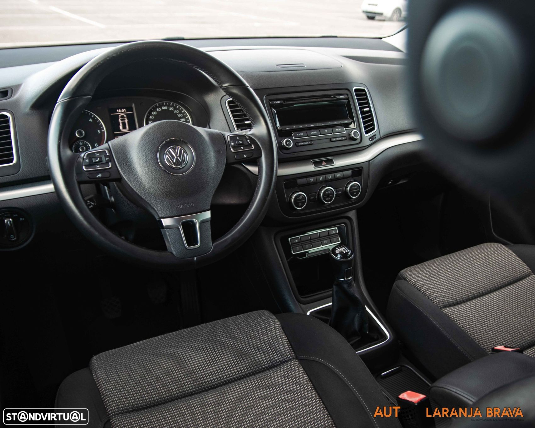 VW Sharan 2.0 TDI Confortline - 2