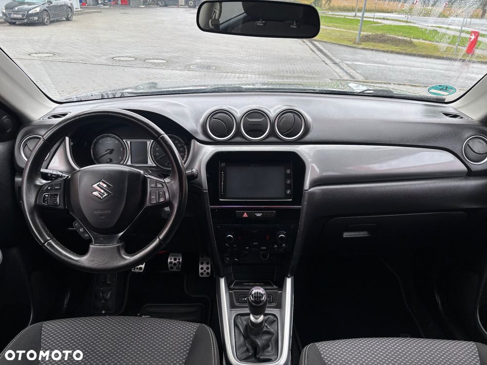 Suzuki Vitara 1.6 DDiS (4x2) Comfort - 32
