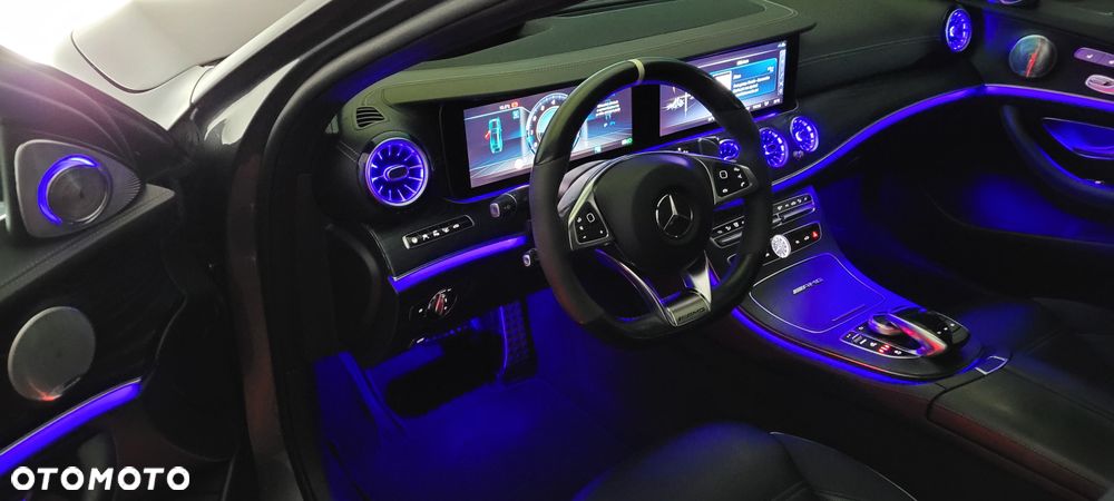 Mercedes-Benz Klasa E - 30