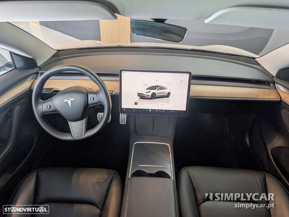 Tesla Model 3 - 7