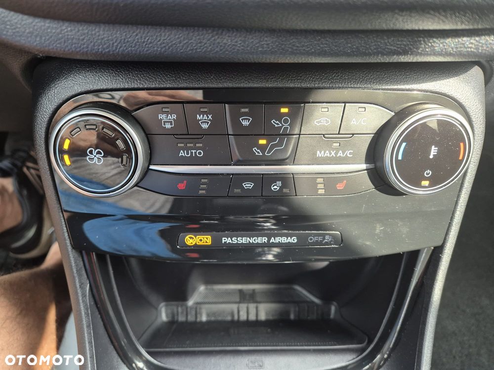 Ford Puma 1.0 EcoBoost Hybrid TITANIUM - 9