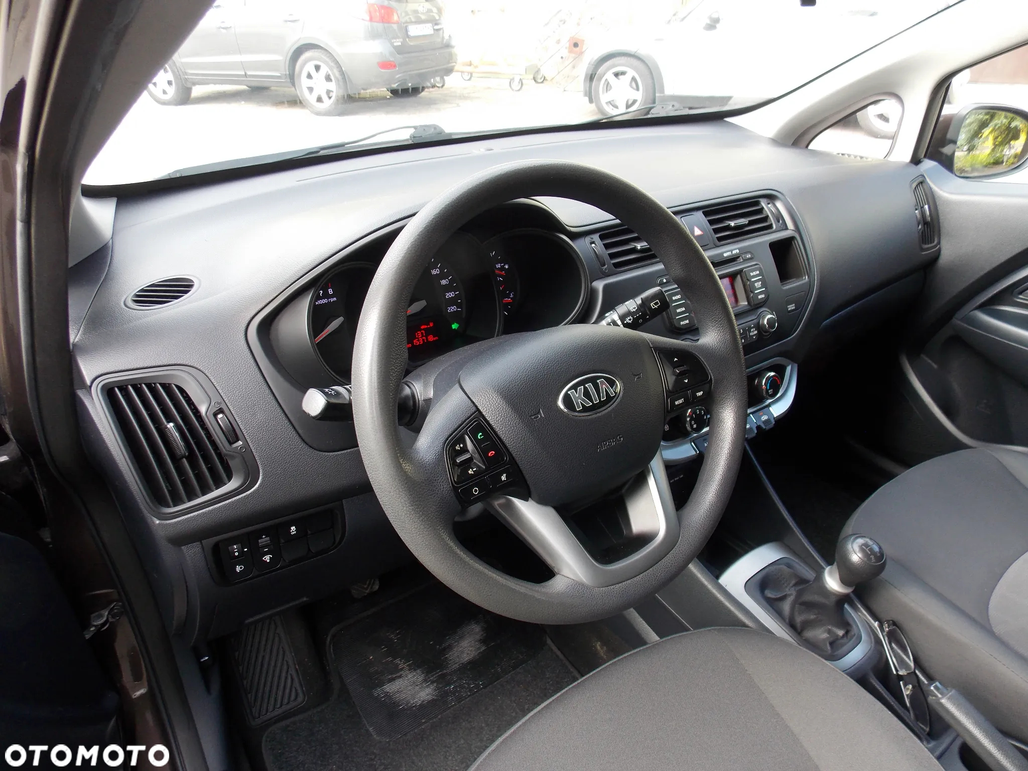Kia Rio 1.2 Business Line - 21