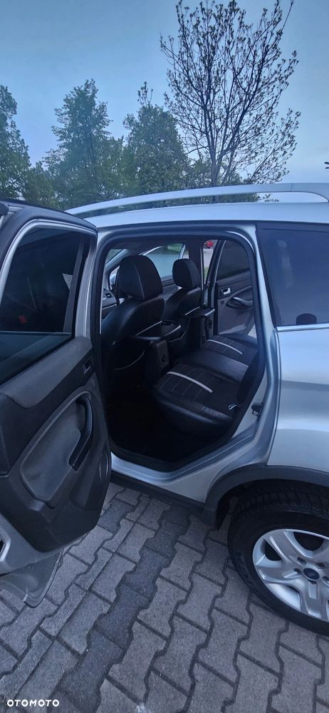 Ford Kuga 2.0 TDCi Titanium - 8