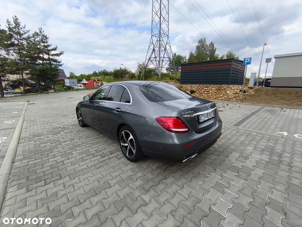 Mercedes-Benz Klasa E 220 d 9G-TRONIC AMG Line - 3