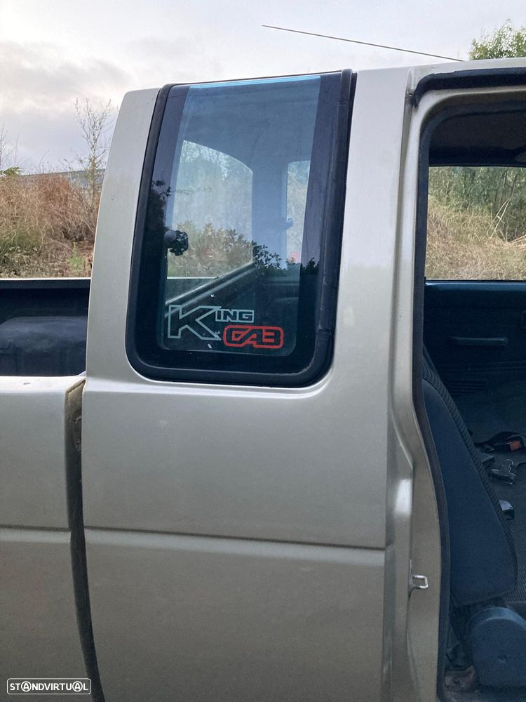 Nissan Pick Up 2.5 D CD - 8