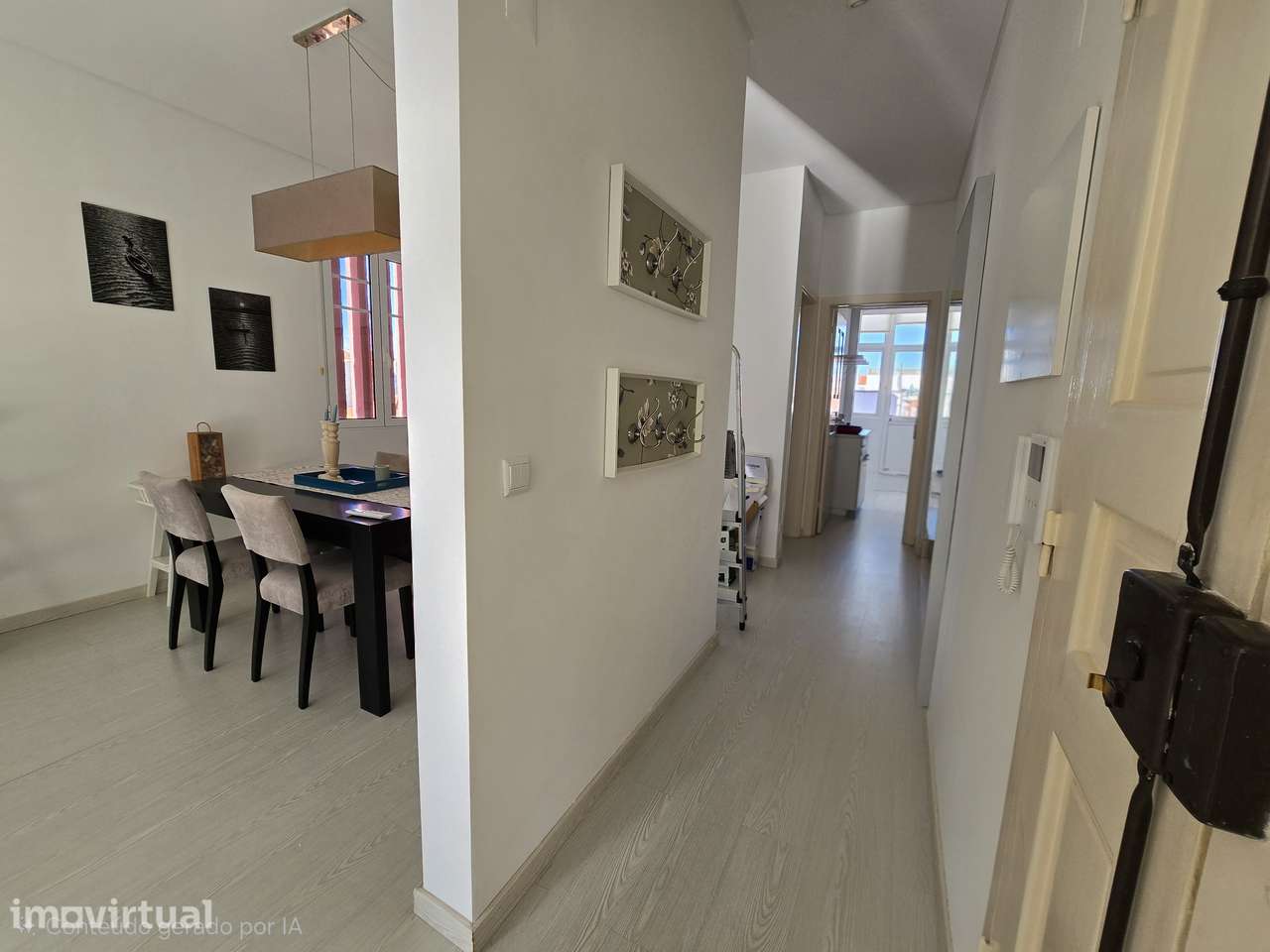 Apartamento T2 Campo de Ourique - Totalmente mobilado e equipado - Grande imagem: 2/15
