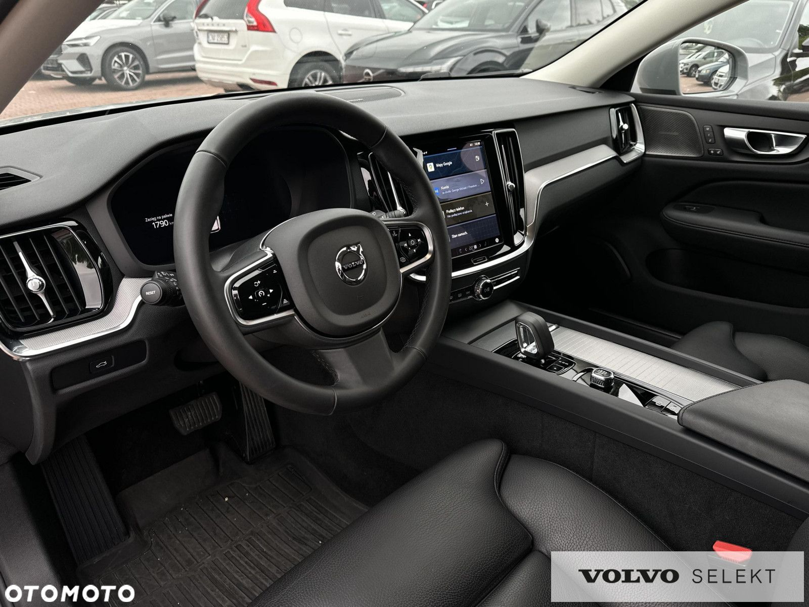 Volvo V60 Cross Country - 10