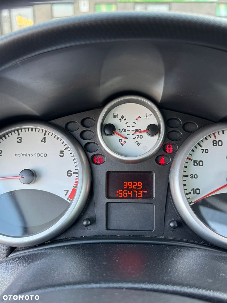 Peugeot 207 - 8
