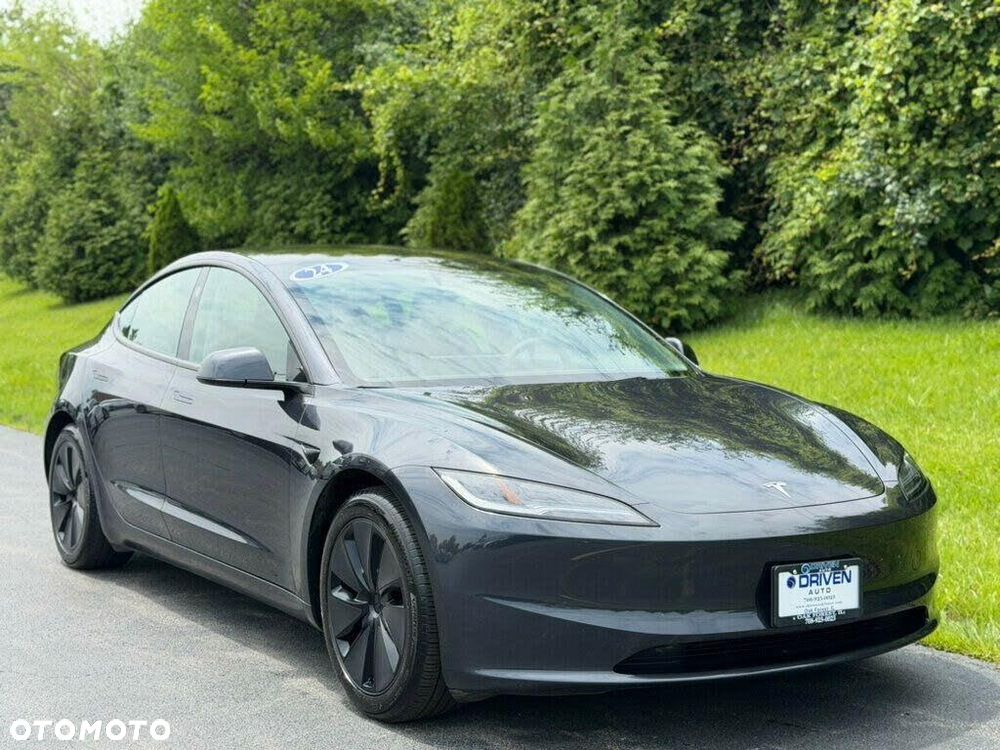 Tesla Model 3 Langstreckenbatterie Allradantrieb Dual Motor - 9