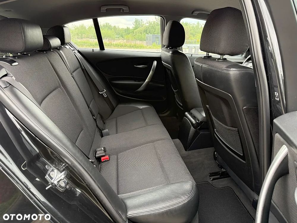 BMW Seria 1 120d DPF Edition Sport - 9