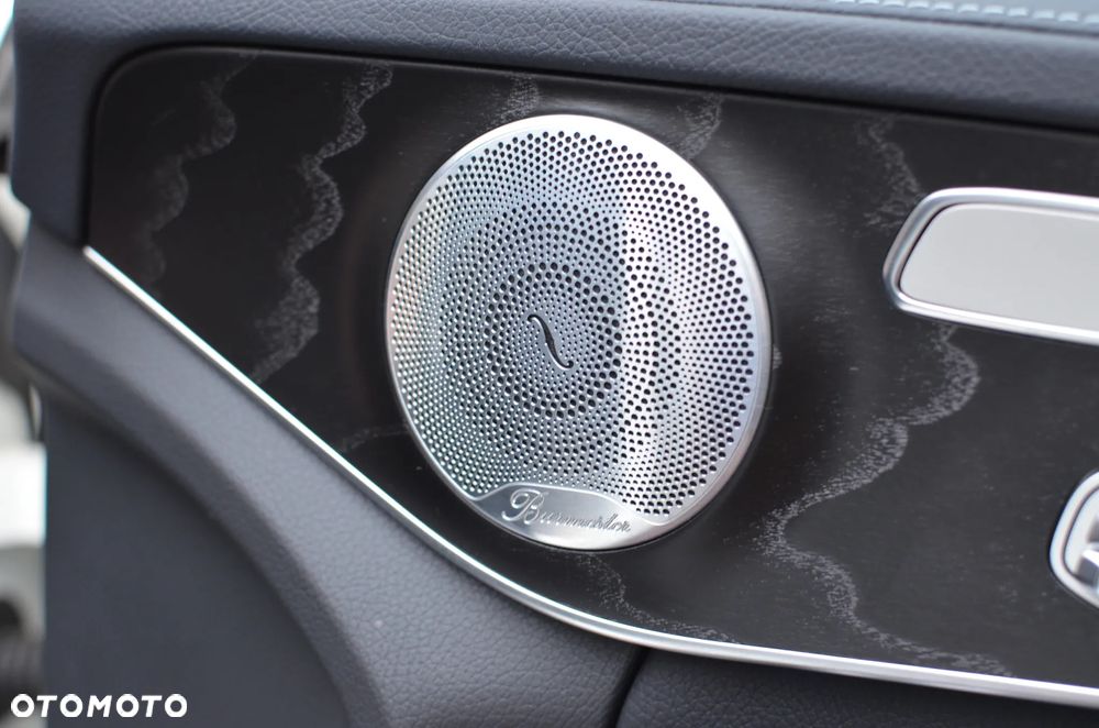 Mercedes-Benz Klasa C AMG 43 4Matic 9G-TRONIC - 17