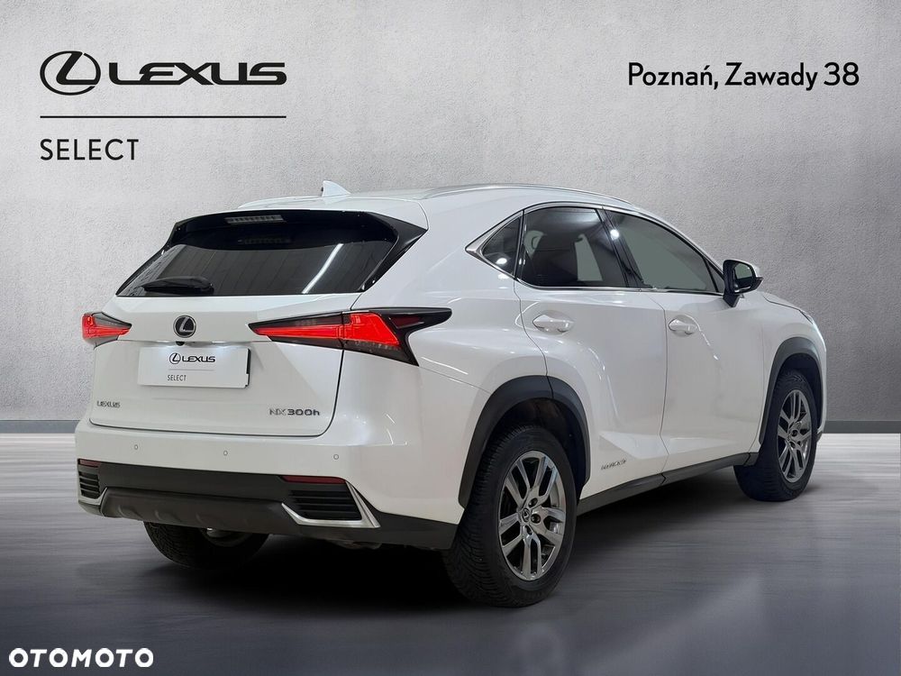 Lexus NX 300h Business Edition AWD - 3