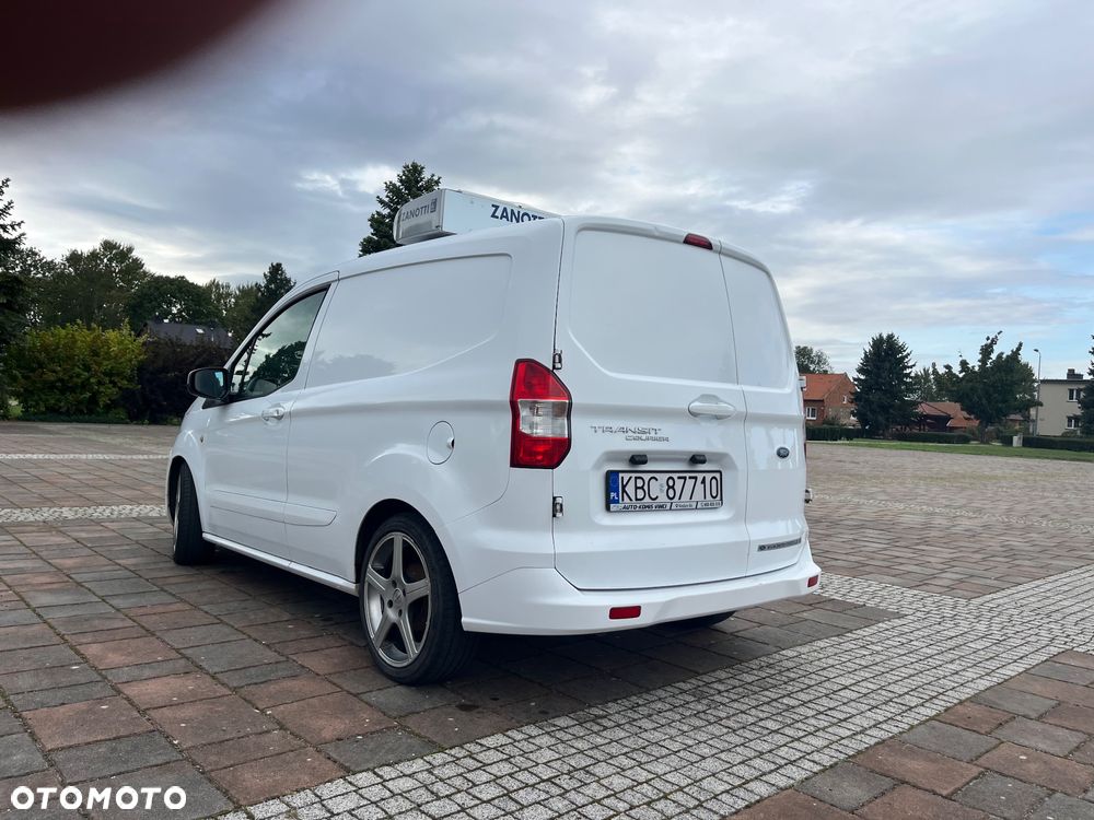 Ford Transit Courier - 3