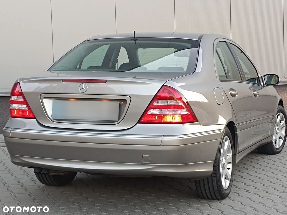 Mercedes-Benz Klasa C 200 Kompressor Automatik Elegance - 27