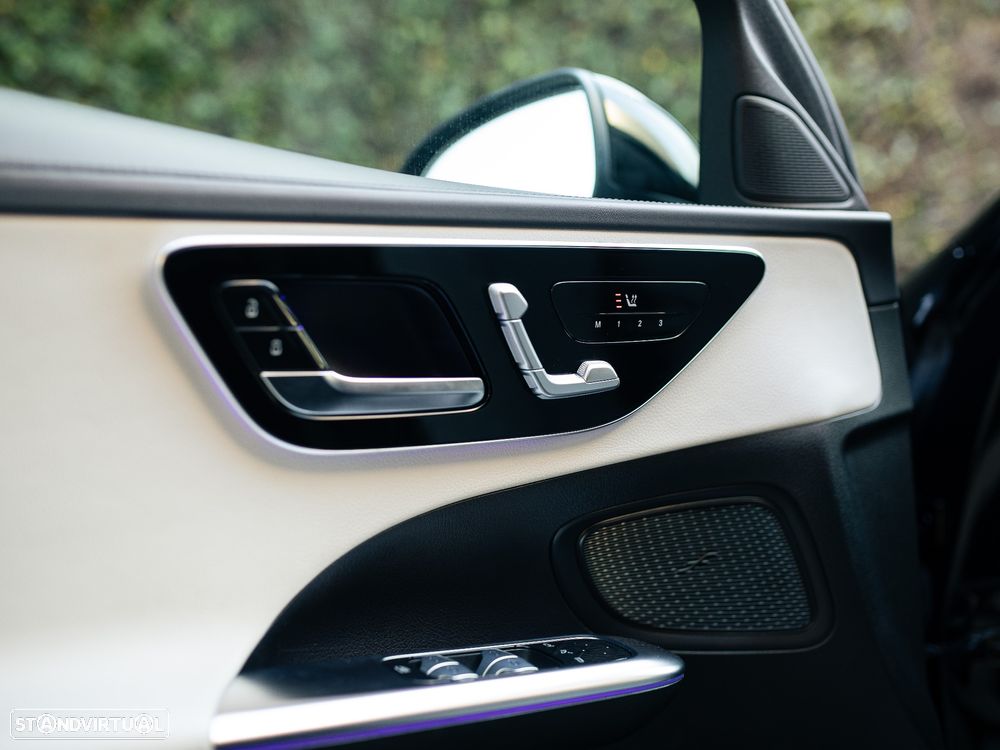 Mercedes-Benz C 300 d AMG Line - 29