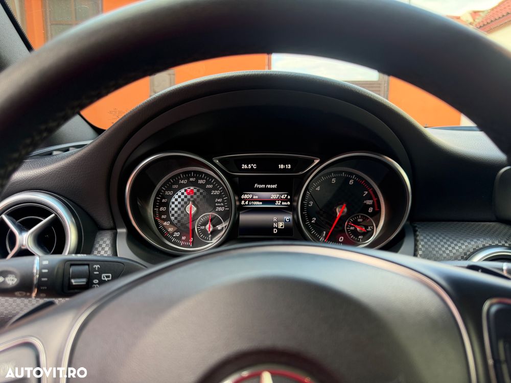 Mercedes-Benz A 200 7G-DCT - 39
