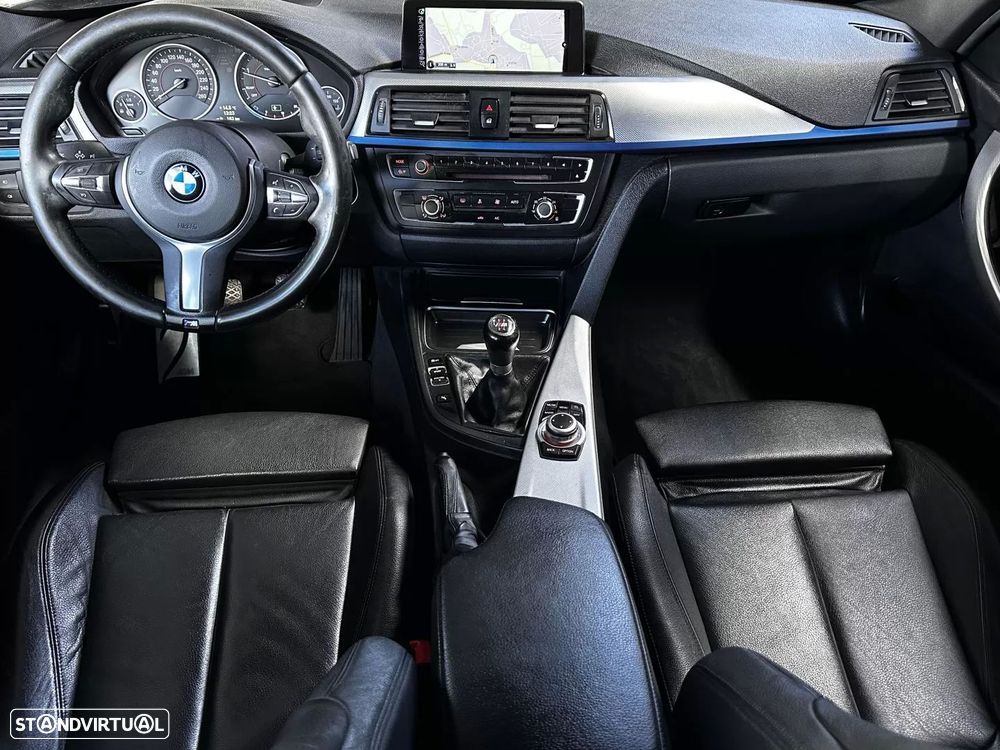 BMW 320 d Touring Pack M - 32