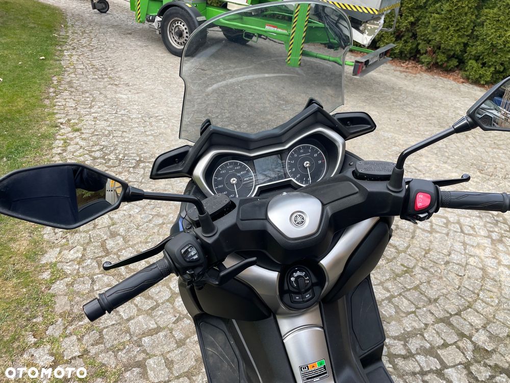 Yamaha X-max - 8