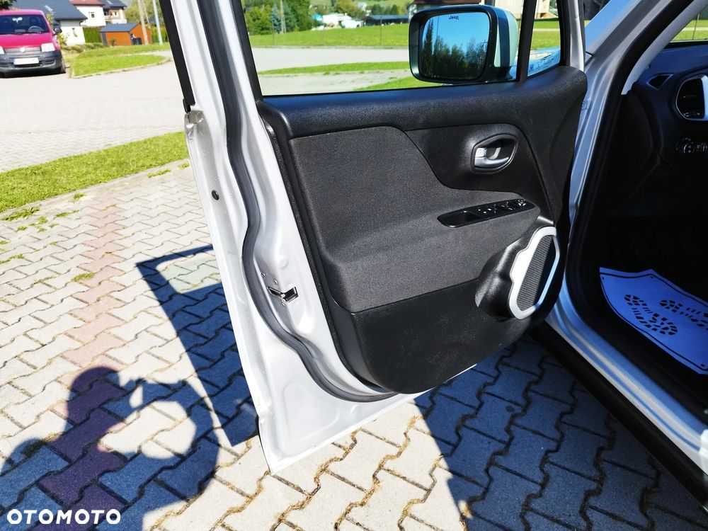 Jeep Renegade - 22