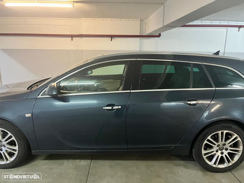 Opel Insignia Sports Tourer - 2
