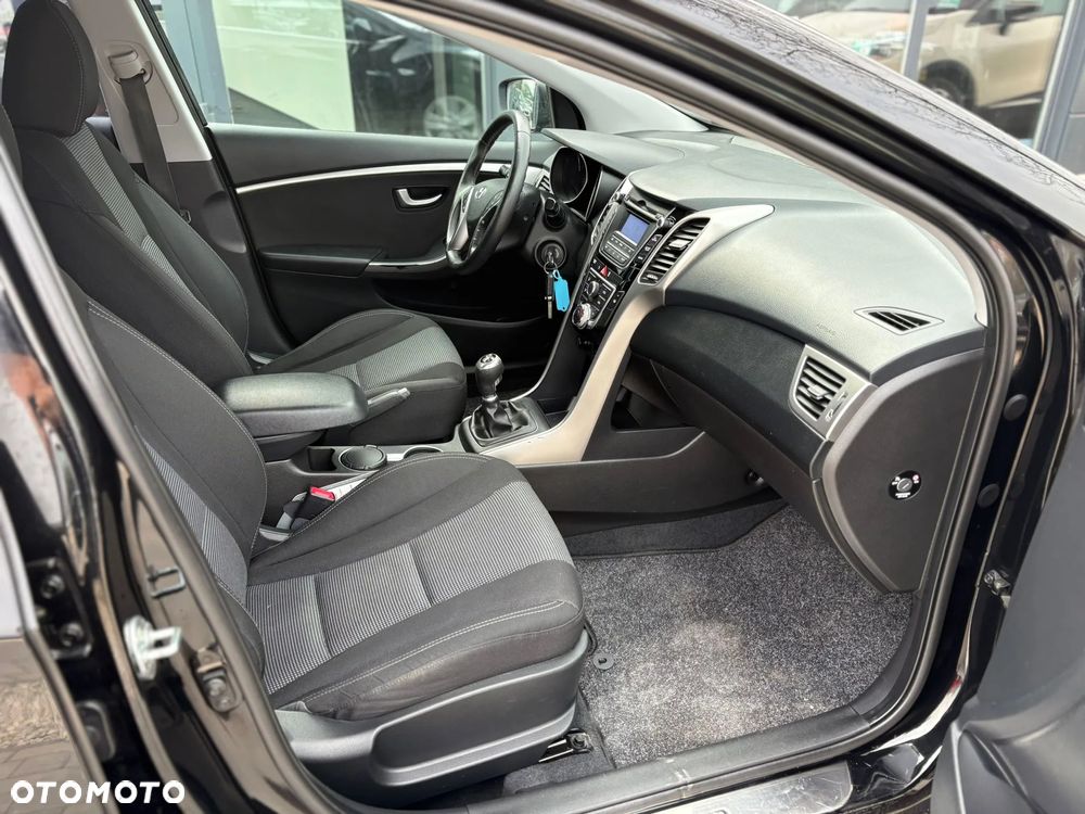 Hyundai i30 1.6 GDI Classic - 8