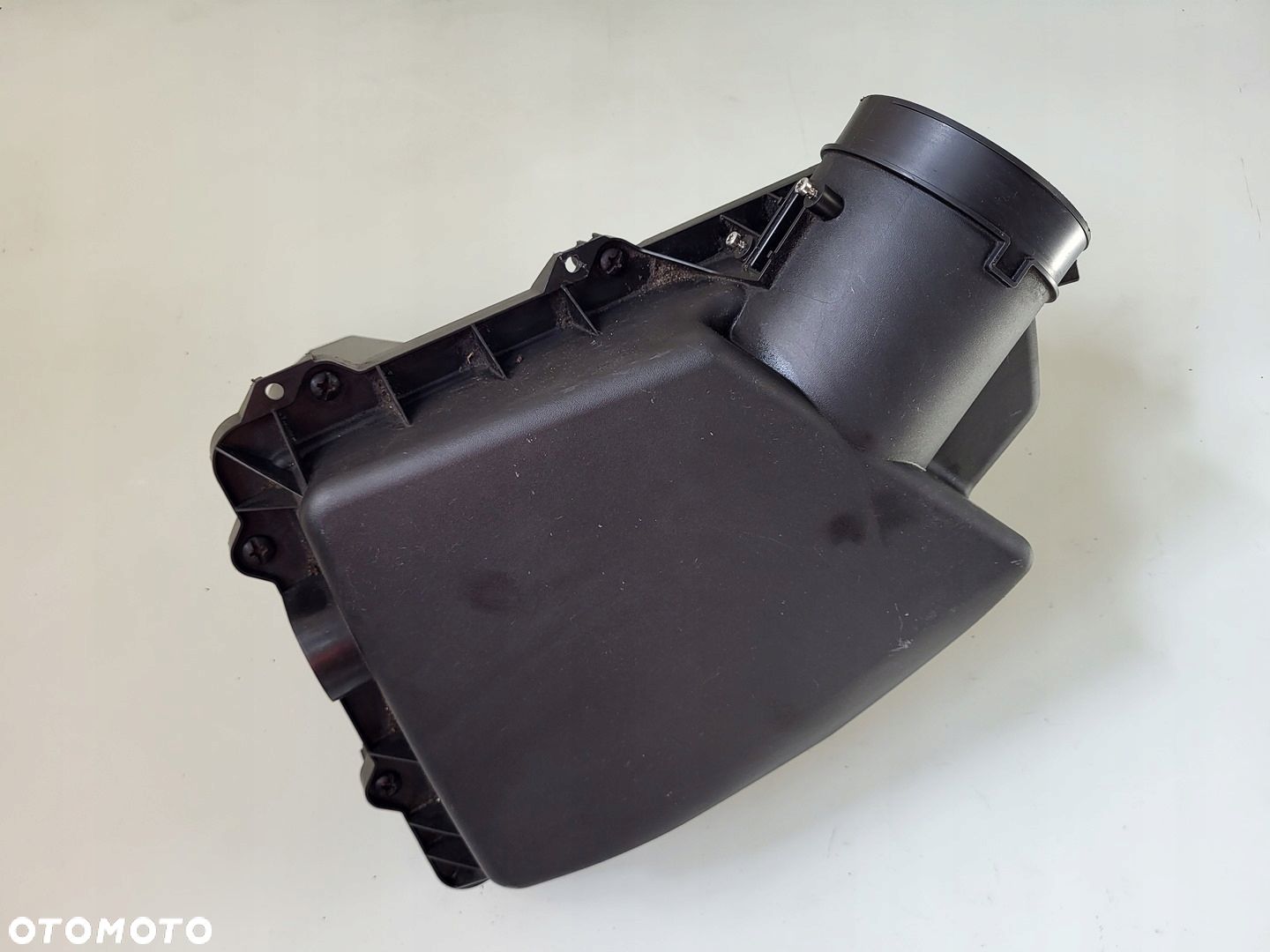 obudowa filtra powietrza 2.0 cdti OPEL INSIGNIA B 84141124 - 1