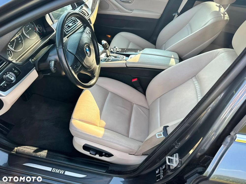 BMW Seria 5 518d - 14