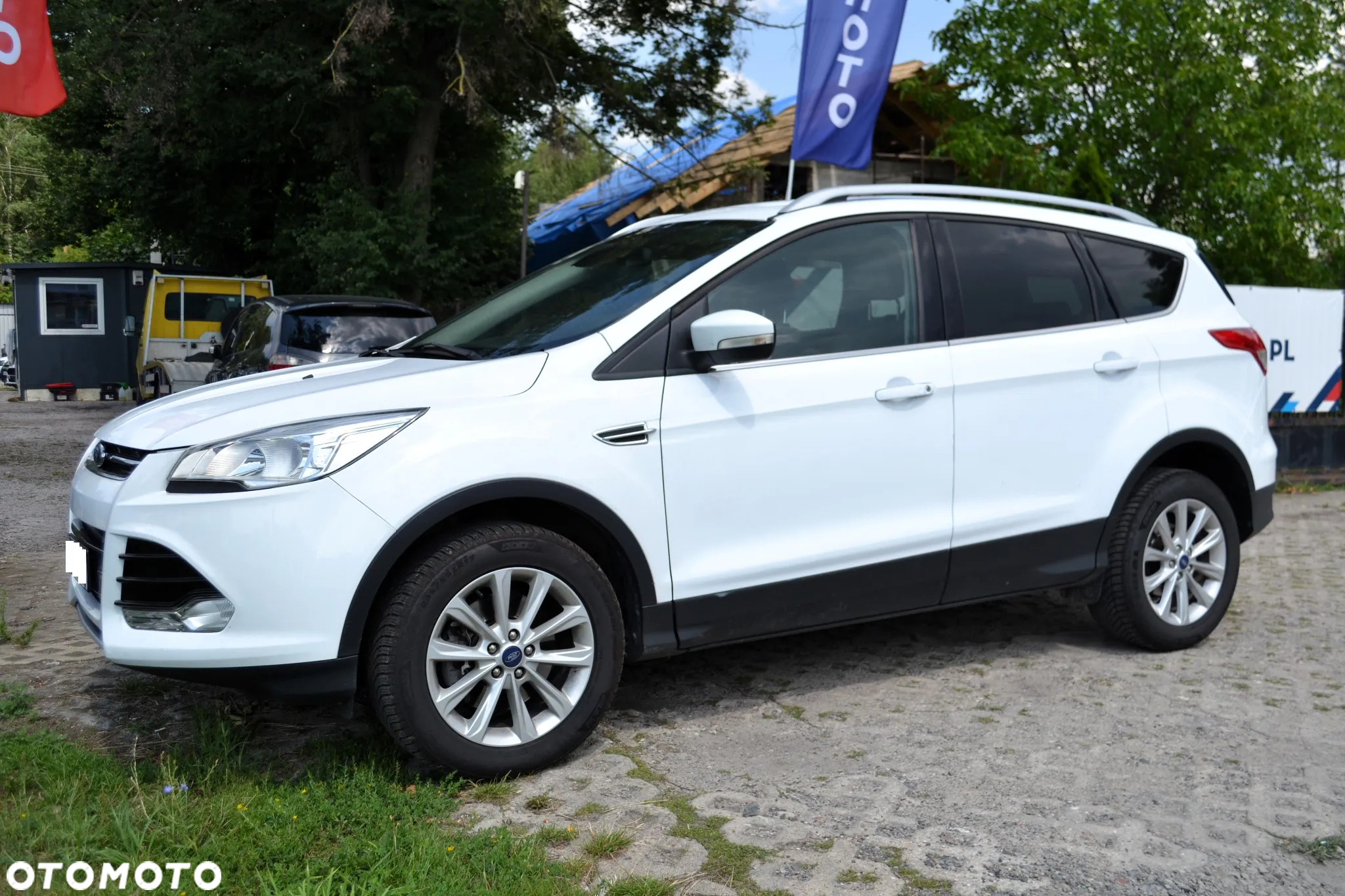 Ford Kuga 2.0 TDCi 2x4 Titanium - 2