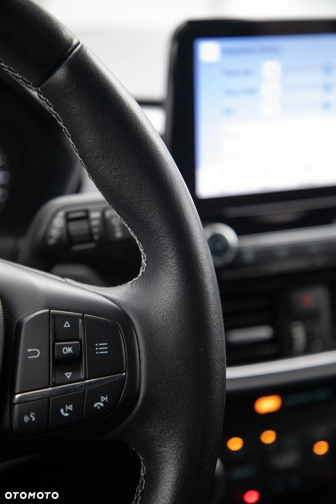 Ford Fiesta 1.0 EcoBoost S&S COOL&CONNECT - 34