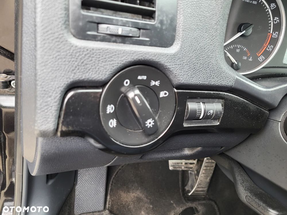 Skoda Octavia 2.0 TDI DPF RS DSG - 16