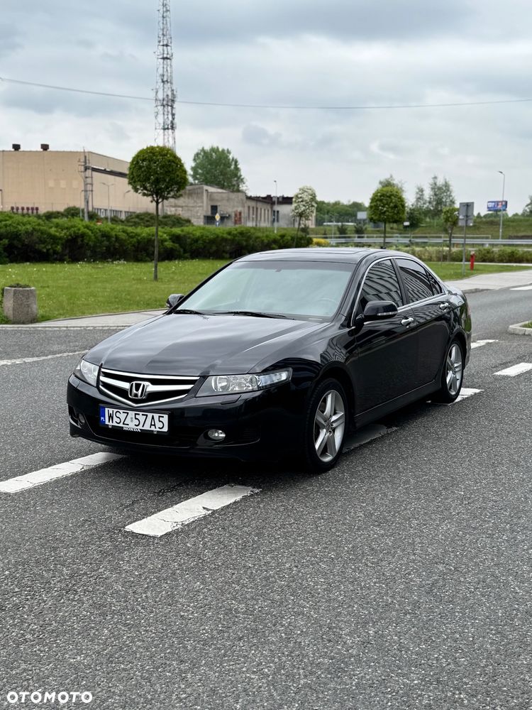 Honda Accord 2.0 i Executive - 2