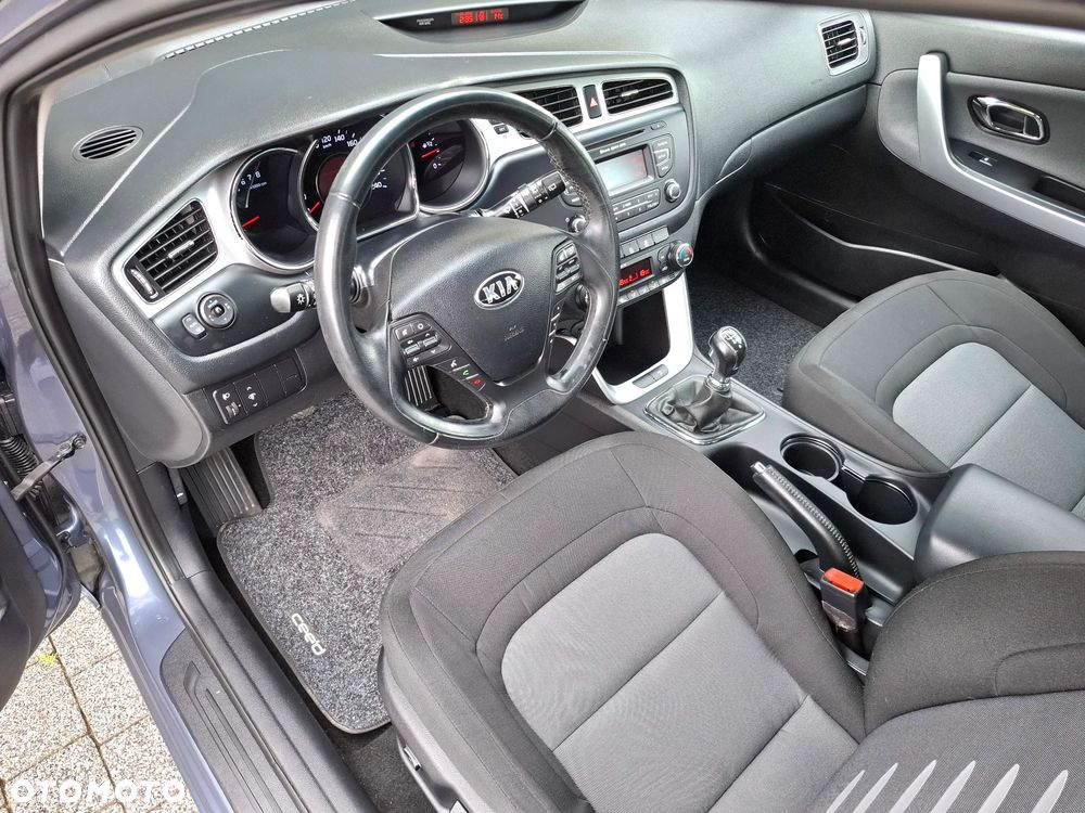 Kia Ceed 1.6 GDI Platinum Edition - 16
