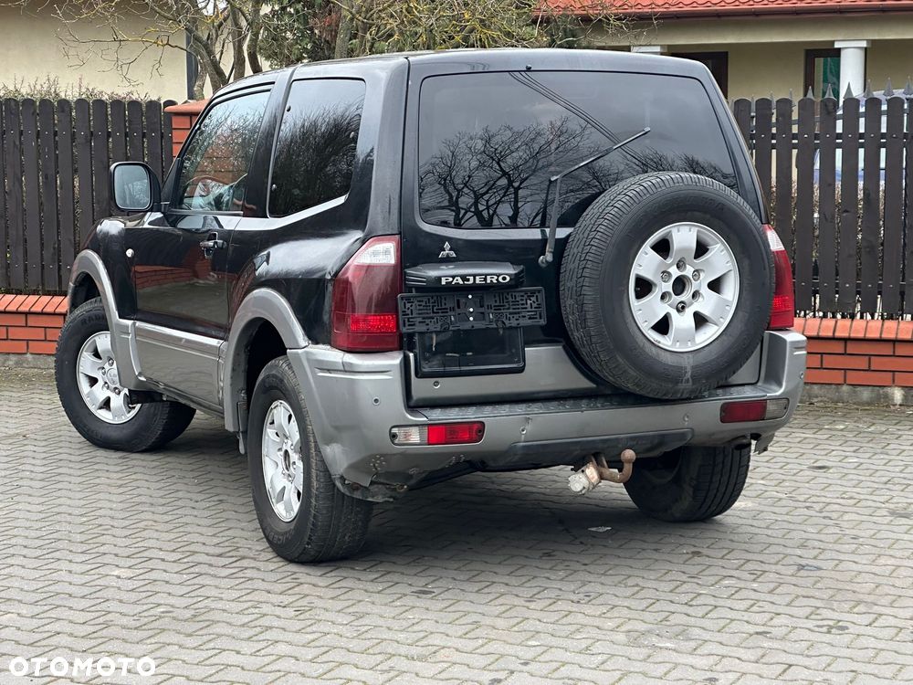 Mitsubishi Pajero - 7