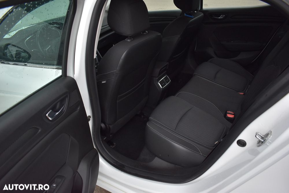 Renault Megane BLUE dCi EDC Intens - 17