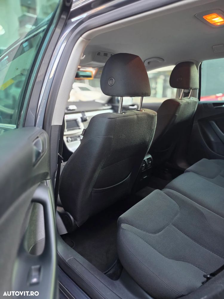 Volkswagen Passat 2.0 TDI DSG Comfortline - 13