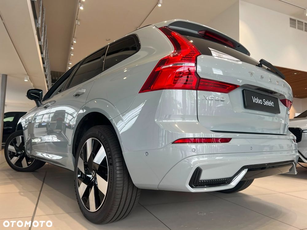 Volvo XC 60 T8 Plug-In Hybrid AWD Ultimate Dark - 7