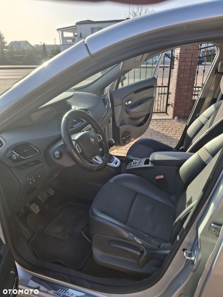 Renault Scenic - 11