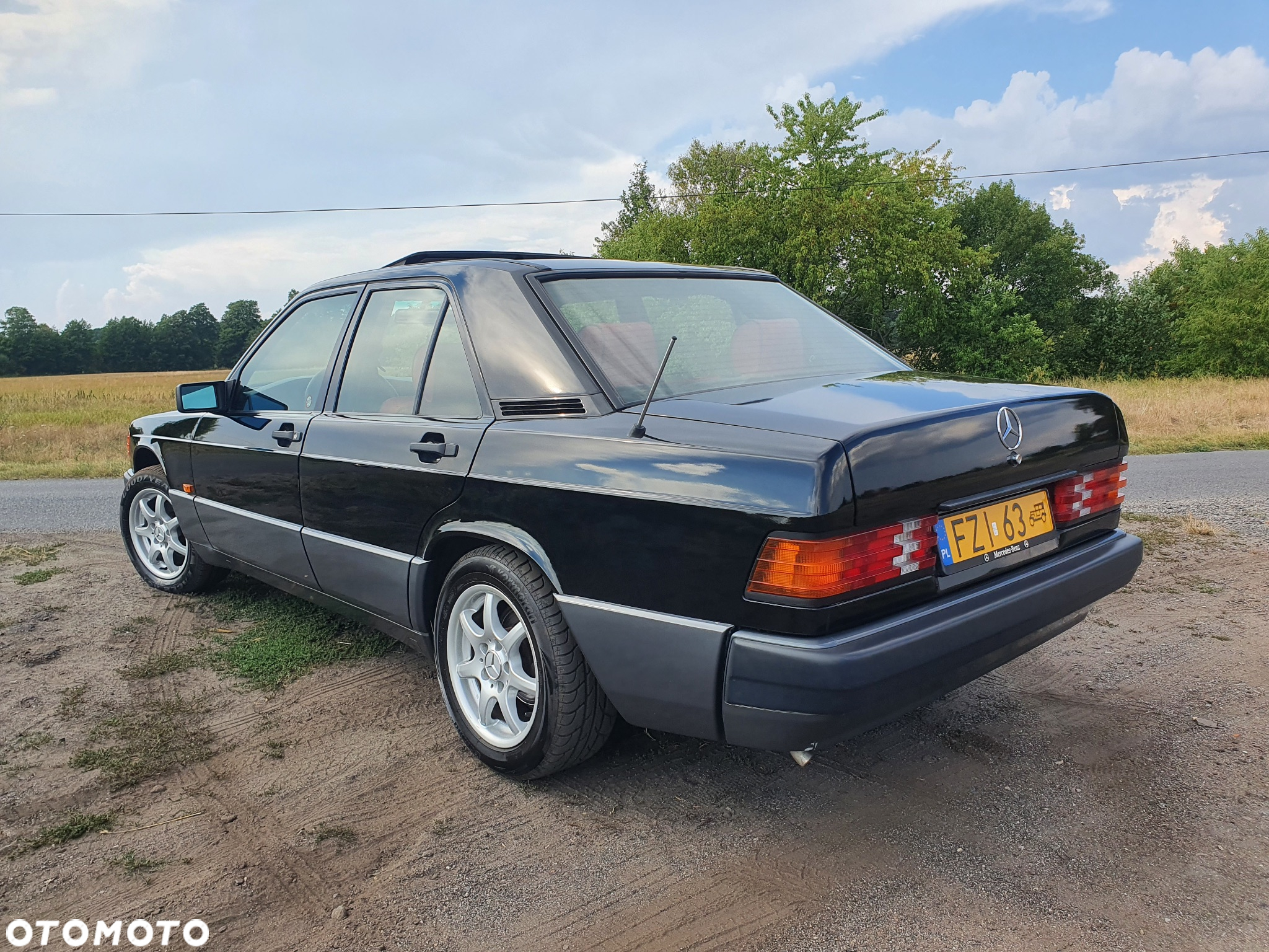 Mercedes-Benz W201 (190) - 10