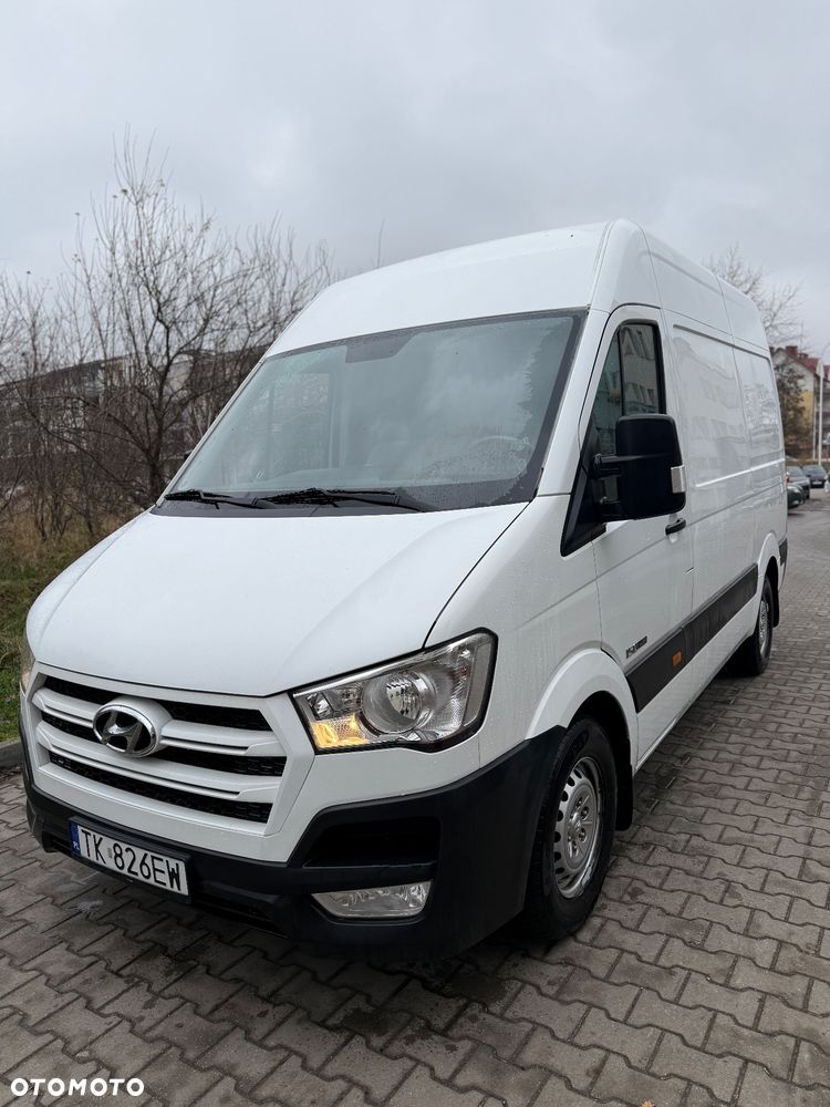Hyundai H350 - 1