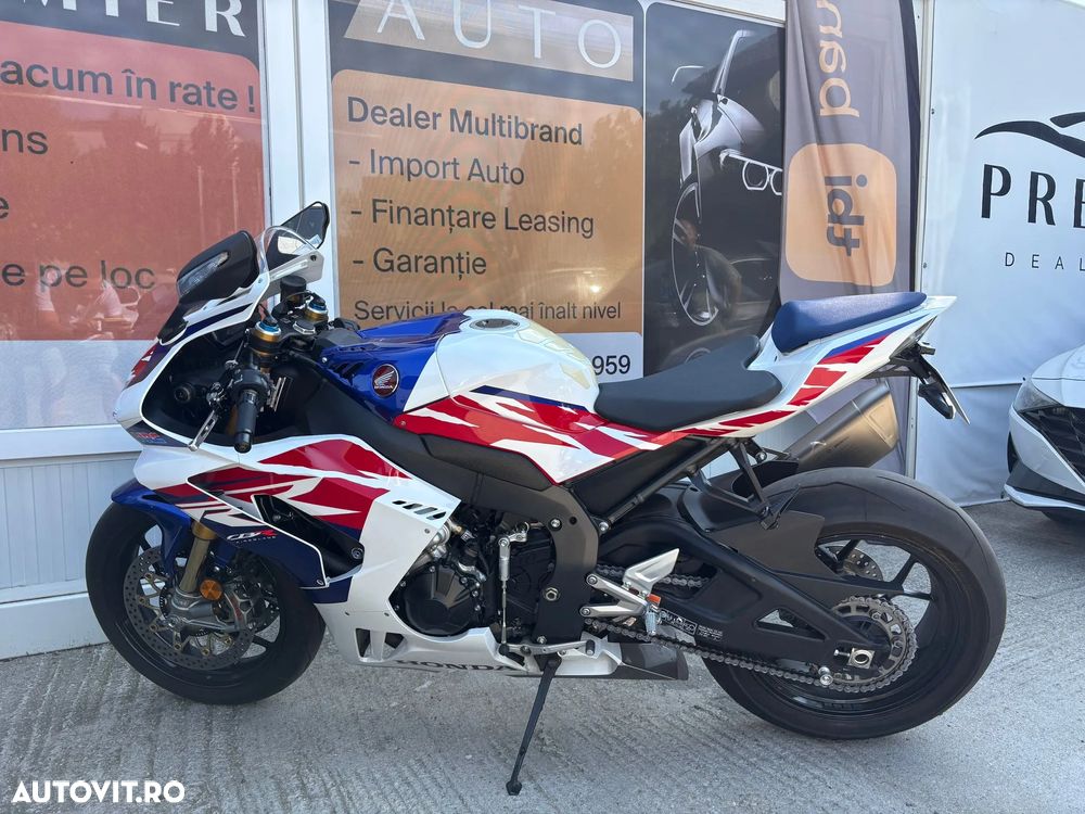 Honda CBR1000RR-R Fireblade SP 30th Anniversary - 1