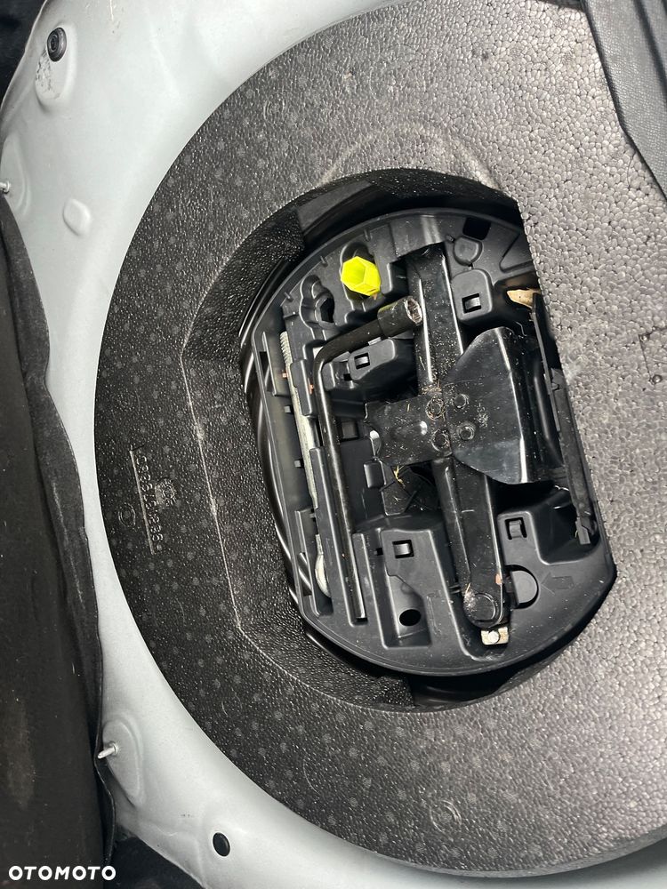 DS Automobiles DS 3 Crossback 1.2 PureTech Montmartre - 29