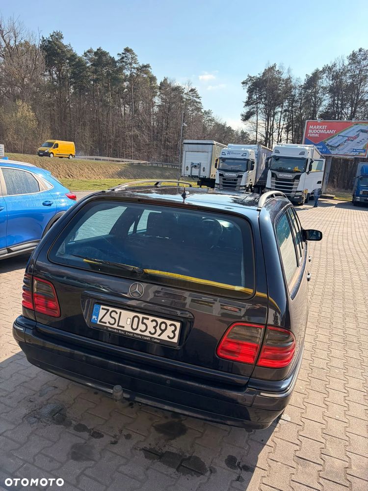 Mercedes-Benz Klasa E - 4