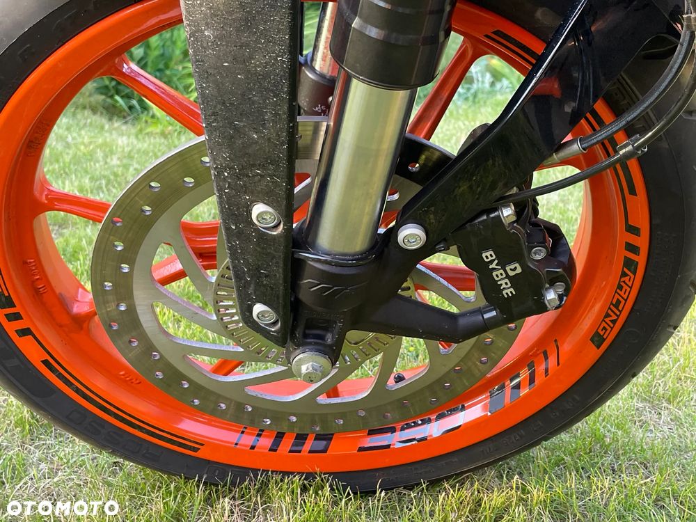 KTM Duke - 10