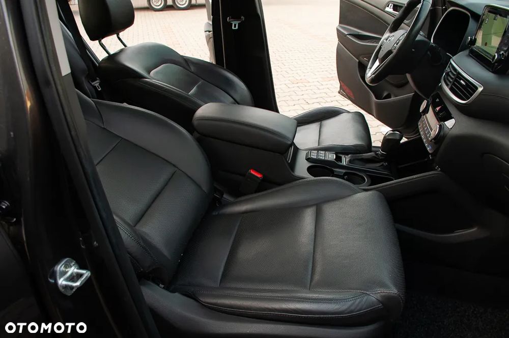 Hyundai Tucson 2.0 CRDi 4WD Automatik Premium - 26