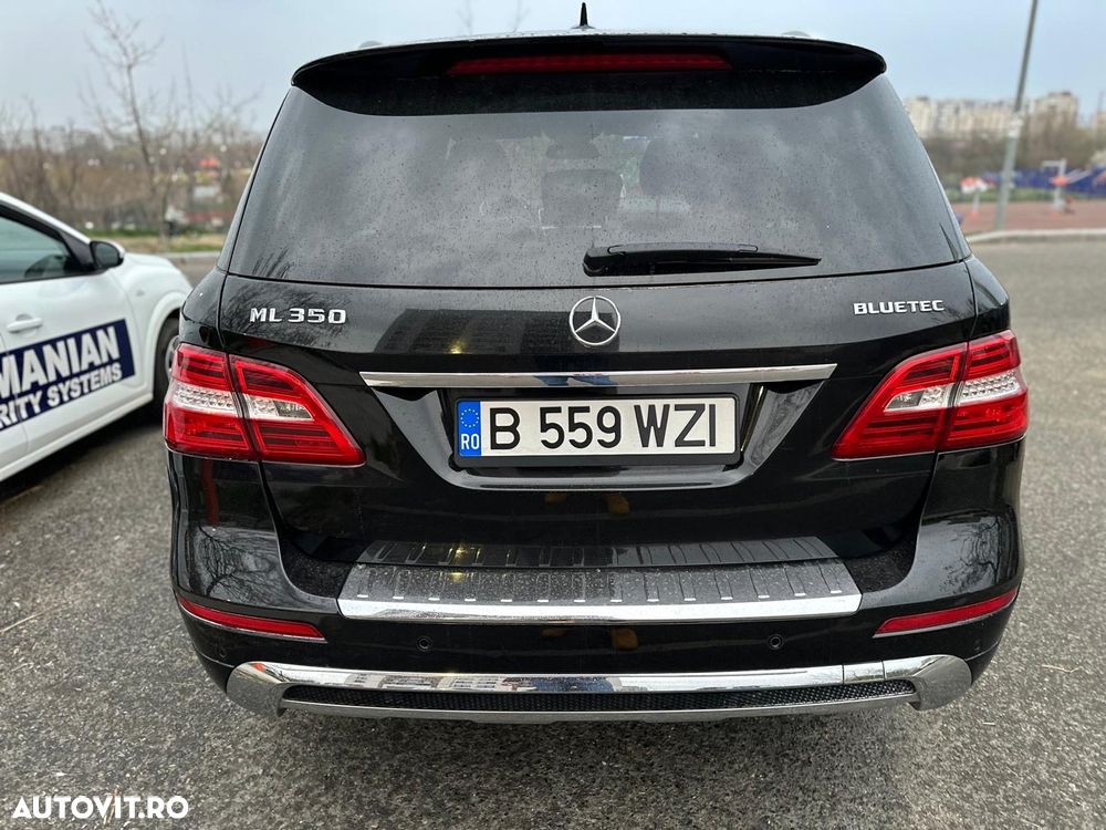 Mercedes-Benz ML 350 BlueTec 4MATIC Aut - 9
